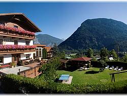 Bed & Breakfast Ferienwohnung Tirol - Gästehaus Edelweiss***, Austria, Tyrol, Ötztal Valley, Sautens